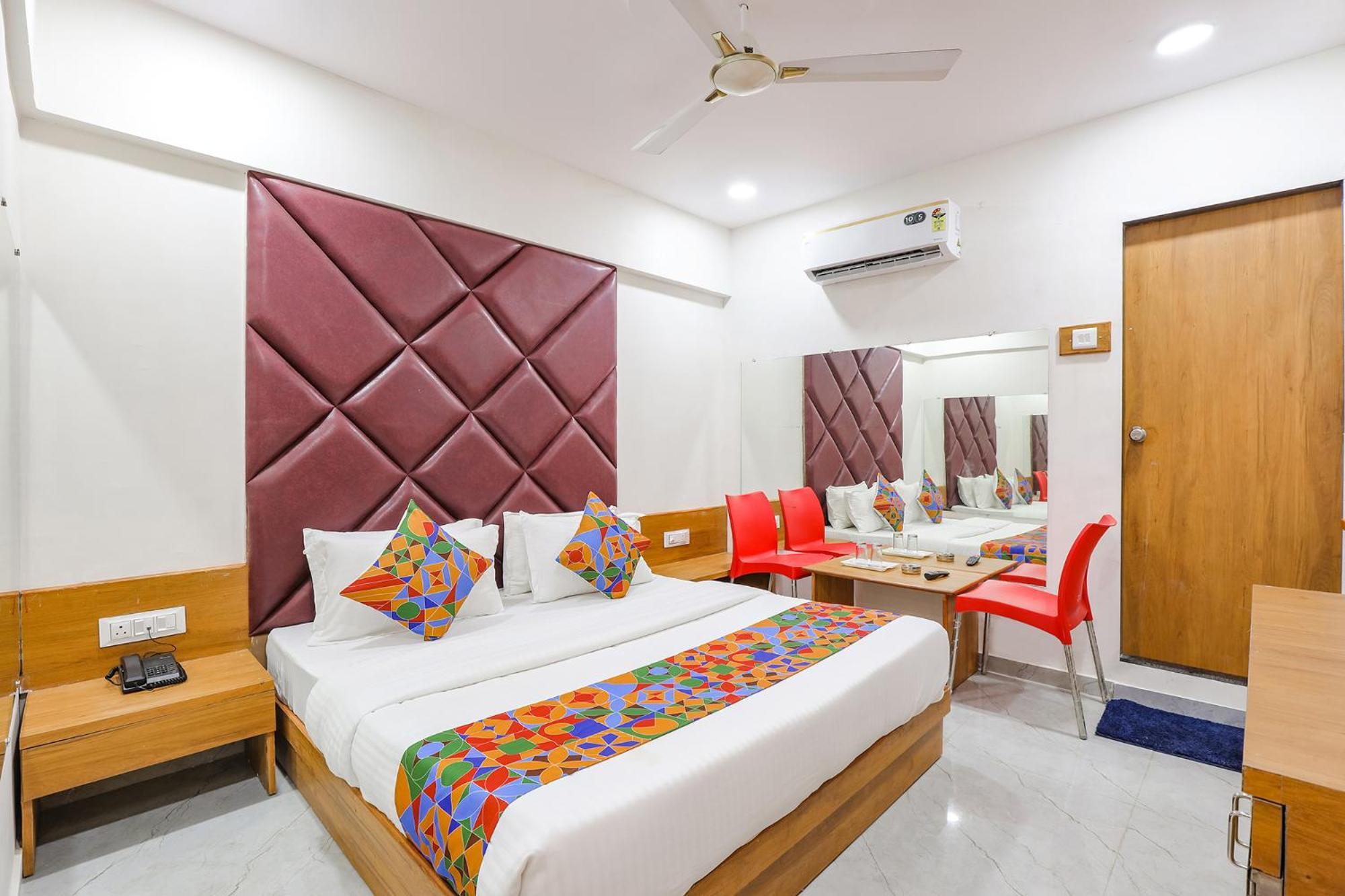 Fabhotel Crystal I - Gandhinagar Esterno foto
