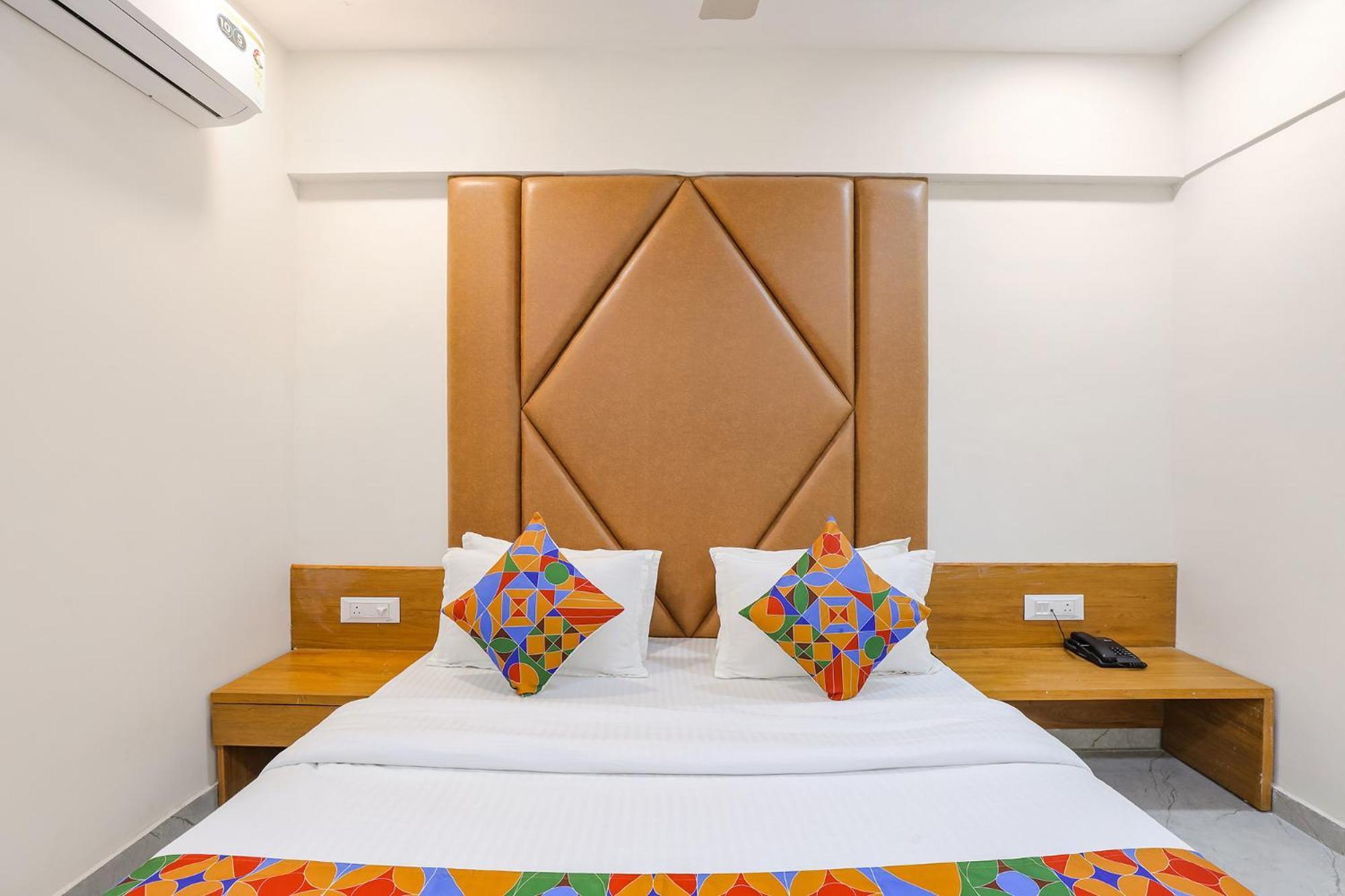 Fabhotel Crystal I - Gandhinagar Esterno foto