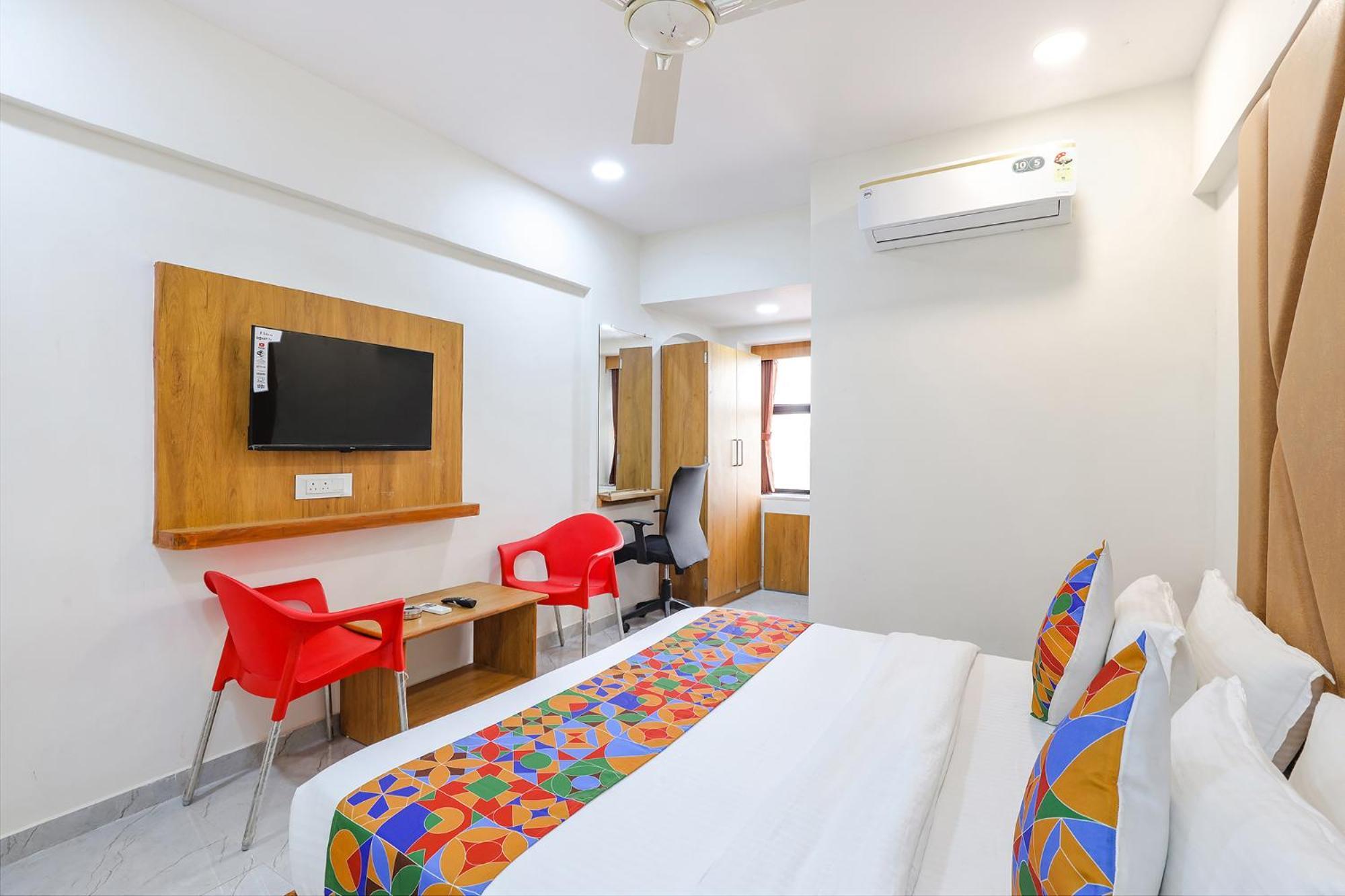 Fabhotel Crystal I - Gandhinagar Esterno foto
