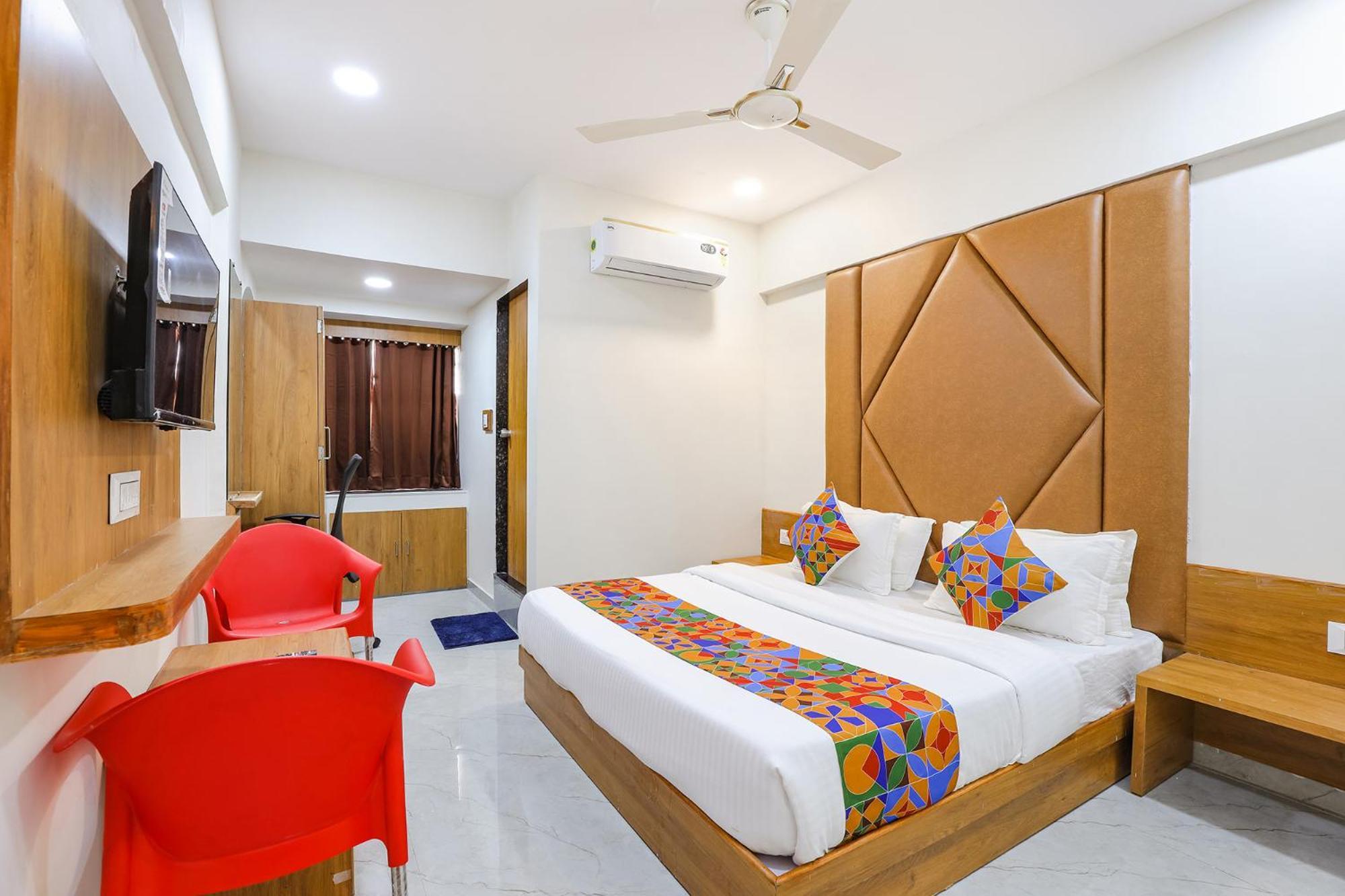Fabhotel Crystal I - Gandhinagar Esterno foto
